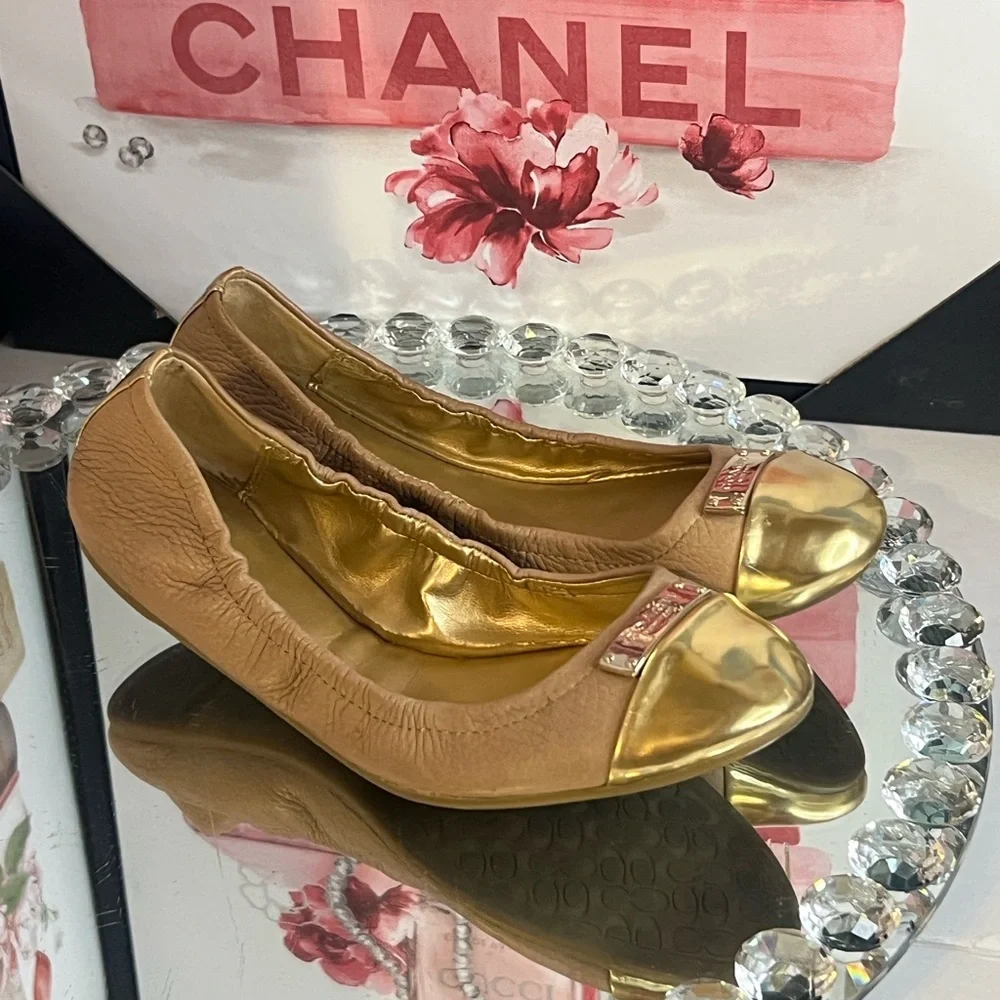 Coach chic flats
